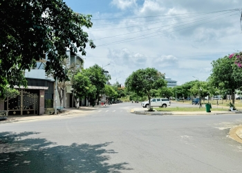 Nhà 2 mê góc 2mt kinh doanh Trần Quang Diệu