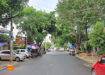 Đất mặt tiền Nguyễn Bĩnh Khiêm