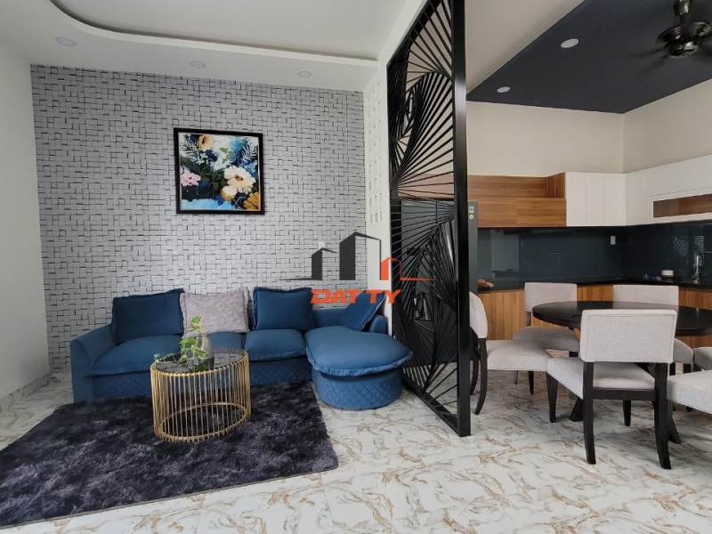 2 căn liền kề 3 phòng ngủ hẻm YWang phường EaTam mới 99% giá 1.85 tỷ/ căn