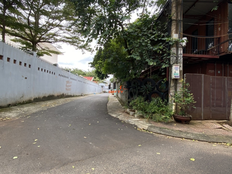 Bán đất tặng nhà cấp 4 hẻm ô tô đường Bùi Hữu Nghĩa – P Tân Thành – TP BMT