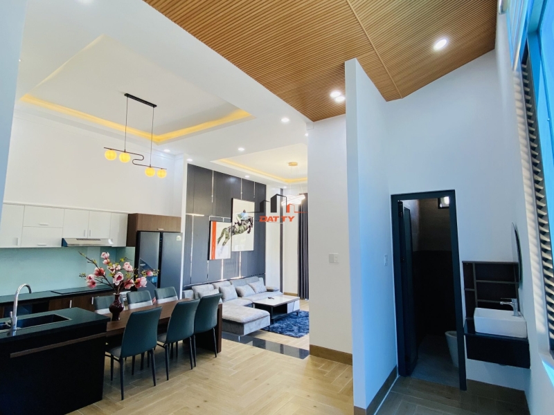 Bán nhà góc 2 mặt tiền đường K Nhà mới 100% full nội thất Smart Home