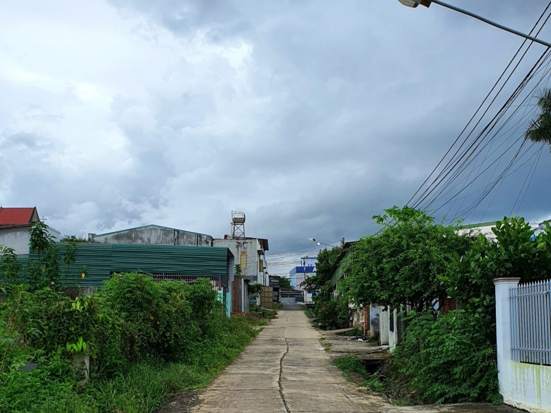 Đất hẻm cấp 1 chợ Hòa Phú