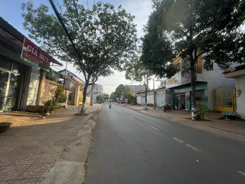 Bán nhà 10.5m mặt tiền Nguyễn Công Trứ kinh doanh đắc địa