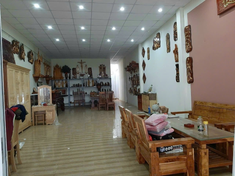Nhà 2 mặt tiền Nguyễn Khuyến, P. Tân Lợi, gần bệnh viện Buôn Ma Thuôt.