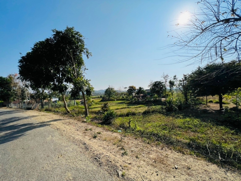 Chỉ 270/ Lô Đất Ngay Trường THCS Nguyễn Trải KRông EaNa – Cách Ngã 3 Duy Hoà 8km.