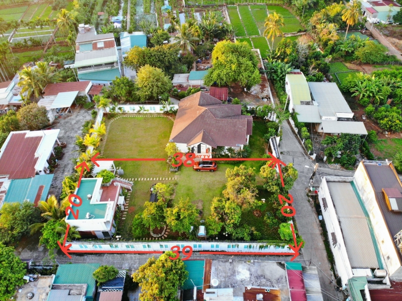 Nhà vườn đẹp 20×39 đường Nguyễn Tuân, phường Tân Thành.