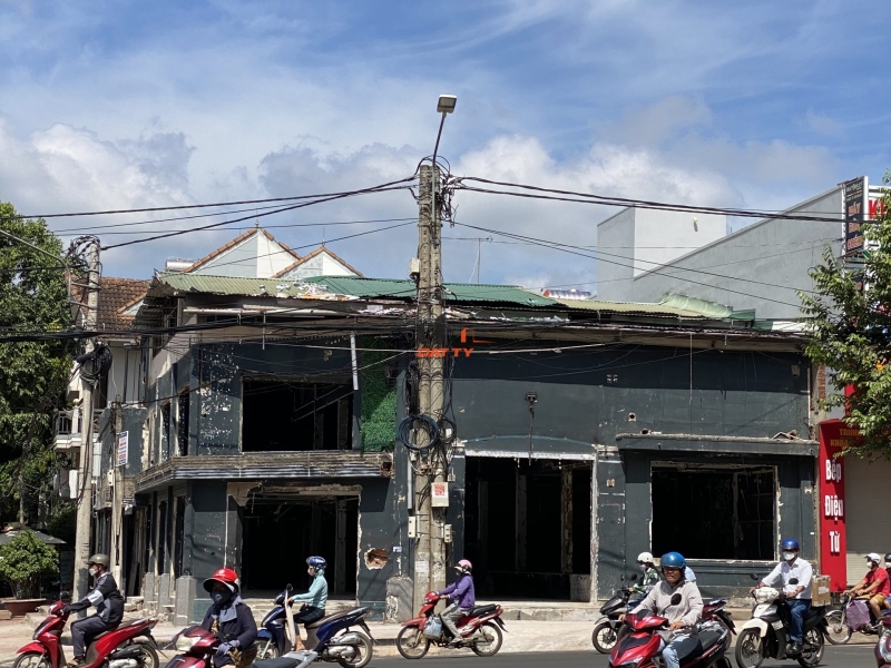 Cho thuê nhà góc 2 mặt tiền đường Phan chu Trinh – Nguyễn Đình Chiểu